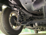 お車を安心してお乗りいただく為には、足回りの定期点検が欠かせません。サービスサポート(有償保証)では無料点検もご提供しており、安心のカーライフをお過ごしいただけるサポート体制が整っています。