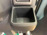 お車の状態をしっかりとお伝えするために1台の車両に付き40枚以上の画像を用意しております。外装はもちろん、室内の装備やお車の特徴などごらんください。