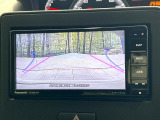 【バックカメラ】駐車時に後方がリアルタイム映像で確認できます。大型商業施設や立体駐車場での駐車時や、夜間のバック時に大活躍!運転スキルに関わらず、今や必須となった装備のひとつです!
