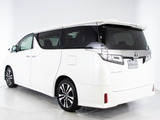 ★展示前点検実施★特殊な機材も用いて、全車点検を実施しております!