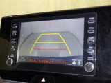 バックモニターも装備しております。バックギアに入れるとナビ画面に車の後方が映し出されます。これで後方確認も安心!