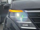 【LEDヘッドライト】とっても明るいLEDヘッドライトが装着されているので、夜の運転も明るく安全です。