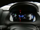 とっても見やすいメーターです。夜間時はラグジュアリーな気分にさせてくれる照明が魅力ですので、夜のドライブも楽しみになりますよ♪
