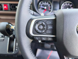 痛みの出やすい運転席シートの角、フロアマット(汎用)、座面、ともに良好です