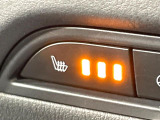 【シートヒーター】寒い日に重宝するシートヒーター!エアコンより早く温まってくれるので寒がりの人も安心ですね♪エアコンの温風は乾燥するから苦手、という方にもをおすすめです。