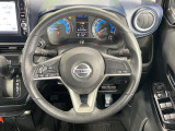 【ステアリングスイッチ】運転中、前方から目線をそらすことなく、オーディオ等の操作が可能な便利機能!安心&快適なドライブを演出してくれます♪