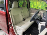 運転席シート廻りは使用感も少なく、良好な状態となっています。丁寧に使われていたことがよくわかりますね。