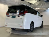 走りにこだわりながら収納力も持ち合わせたお車です。荷物を載せて軽快なドライブを楽しめますよ♪