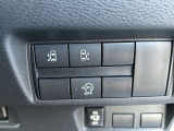 運転席から後席スライドドアの開閉が出来るので便利です!