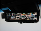 『1台』のお車に対して、こだわって仕入れを行っております。オプション装備装着車となります!