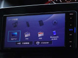 お手持ちのスマートフォンとオーディオを無線通信。音楽もハンズフリー通話もこれで安心♪