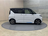 全車1年間の走行距離無制限のロングラン保証付きです。また、さらに安心をお求めの方には1年〜2年の保証延長ができる「ロングラン&alpha;保証」(有償)もお選びいただけます。