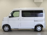 両側パワースライドドア付きだから、狭い駐車スペースなどでの 乗り降りラクラク!小さなお子さまのいるご家庭には嬉しい装備。