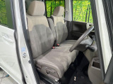 運転席シート廻りは使用感も少なく、良好な状態となっています。丁寧に使われていたことがよくわかりますね。