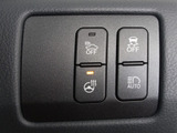 ★使いやすさや安全性を追求したステアリング周り!高級車ゆえにスイッチ類が多いのも特徴ですね!考え尽くされた配置ですぐに使いこなす事が出来ますのでご安心下さい!是非、体感してみて下さい!!