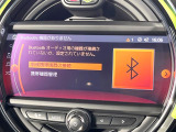 ●Bluetooth:お手持ちのスマートフォンなどと接続し、ハンズフリー通話や臨場感溢れるミュージック再生をお楽しみいただけます。無線接続ですので煩わしさもありません♪