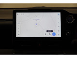 ディスプレイオーディオを装備。スマホとクルマをつなぐことで、これまでのナビに加えて、いろんなサービスが楽しめます。