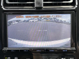【バックモニター】後ろのカメラの映像をモニターに映し出すことができます!後方の見えない死角や、障害物との距離感をしっかり確認することができます!駐車が苦手な方におすすめです。