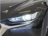 【LEDヘッドライト】省電力で長寿命の明るく運転しやすいLEDヘッドランプです。明るく照らすので暗い夜道からお客様を守ってくれます。お近くの広島マツダまでお越しください。