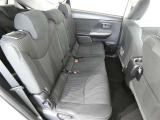 ゆとりある広々とした車内空間は、ドライブを始め買い物やレジャーなど、幅広く活躍します。一人でもみんなとでもお出かけを楽しみましょう!