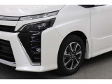 LEDライトです。白く、広範囲で明るいライトで安全性が高いです。