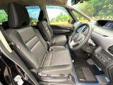 運転席シート廻りは使用感も少なく、良好な状態となっています。丁寧に使われていたことがよくわかりますね。