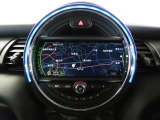 HDDナビゲーション・ETC車載器が搭載されております。ブルートゥースやUSBのご使用が可能です。