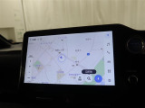 スマホをクルマとつなぐだけで、おなじみのアプリをディスプレイオーディオ上で気軽に使えるようになります。スマホと同じ感覚の画面タッチ操作はもちろん、ハンズフリー通話や各種機能を音声操作出来ます(^^)/