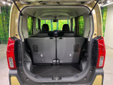 撥水仕様のラゲッジは、アクティブな使用にぴったり。プールや海水浴をはじめ、キャンプやウィンタースポーツのシーンで濡れたり汚れた荷物を積み込んでも簡単にふき取ることができ、お手入れも楽々です♪