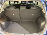 【トランク】積み込みやすくて、たっぷり積める荷室です。シートアレンジできるものは、乗車人数と荷物の量や大きさによってシートを動かすことができるので、より快適なドライブが可能です!