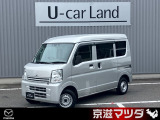 軽自動車の限られた室内空間をフルに活用し、小柄ながら過ごしやすい車内を作り出しています。
