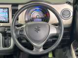 【ステアリングスイッチ】運転中、前方から目線をそらすことなく、オーディオ等の操作が可能な便利機能!安心&快適なドライブを演出してくれます♪