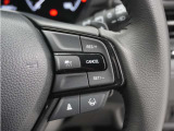 ◆アダプティブクルーズコントロール◆予め設定した車速内でクルマが自動的に加減速。前走車との適切な車間距離を維持しながら追従走行します。【LKAS】車線維持支援システムでステアリング操作を支援。