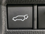 【パワーバックドア】スマートキーや運転席のボタンを押すだけでリアゲートが自動で開閉します!荷物を持っている時や、高い位置にあるバックドアを閉める際に便利な機能です♪