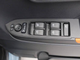 当社は購入後のアフターケアを大切にしております。納車後、1ヶ月無料点検、半年ごとにあんしん点検、12ヶ月法定点検の誘致をします。また車検までの点検をセットにした『ワンダフルパスポート』を販売中です。