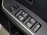 電動格納式ドアミラー・パワーウインドウを装備しています。