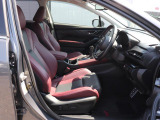 セイフティープラス運転支援 前左右パワーシート 前後シートヒーターハンズフリーオープンリヤゲート STI専用装備 インパネアンビエント照明