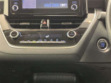 オートエアコンで車内も快適です。冬や雨の日の室内の結露防止等コンディションに加えて、冷え過ぎ、暖め過ぎに因る燃費を悪化を防ぎます