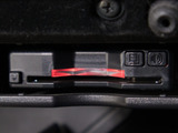 コンソール内一体型のビルトインETC装備!見た目の部分も良いですが、ETCカードの盗難防止になる設置箇所です!料金所の渋滞回避!時間帯・日によって料金の軽減を受けられます!ストレス知らずのドライブ!
