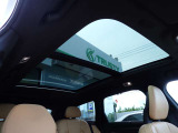 BMW在庫保有台数常時100台以上!ご来店の際はBMW本店(厚木市下荻野140-1)にご来店ください!弊社自慢の全天候型ショールーム!BMW在庫保有台数常時100台以上ございます!