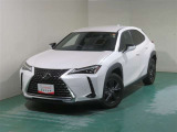 レクサス特有の「スピンドルグリル」、精緻に構成されたエレガントなデザインです。