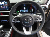 ぜひ展示車の運転席に座ってみてください。