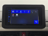 【ディスプレイオーディオ】6.8インチのタッチ画面を採用したカロッツェリアのディスプレイオーディオ。ラジオはもちろんBluetooth接続、USB入力、AppleCarPlayなど多彩な機能を搭載。