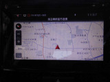 最近ではスマホをナビ代わりにしたりしますが運転中の操作が危ない、すぐに熱くなる、電話がかかってきたら使えないなどデメリットも多いです。まだまだカーナビは必須です。