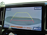 バックガイドモニターが装備されていますので、後方視界もしっかり確保出来ます!車庫入れが苦手な方も安心のアイテム!!