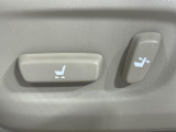【パワーシート】スイッチ一つで簡単にシートの微調整が可能!電動だから力もいりません!快適なシートポジションにセットして、快適なドライブをお楽しみください。