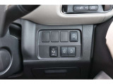 中古車だからボディーコーティングがおすすめ!下地処理が重要なコーティングはもちろんプロの施工でピカピカに仕上げます。濃色車は親水性、淡色車は撥水性のものがオススメ!