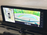 【アラウンドビューモニター】専用のカメラにより、上から見下ろしたような視点で360度クルマの周囲を確認することができます☆縦列駐車や幅寄せ時に活躍してくれます♪