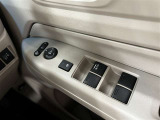 電動格納式ドアミラー!全席パワーウインドウ!運転席にはオート機能付!