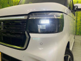 【ダブルファンクションターンランプ付きLEDヘッドライト】人気上昇中のダブルファンクションターンランプを装備!ウィンカーとデイライト&車幅灯を兼用し、特別感のあるエクステリアを演出します。